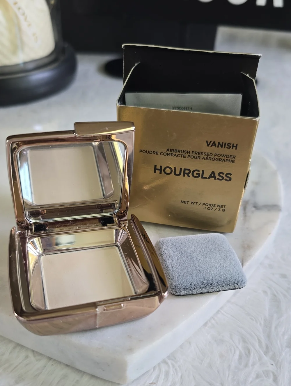 Hourglass Vanish Airbrush Pressed Powder MINI Compact – Cream/Gold Finish